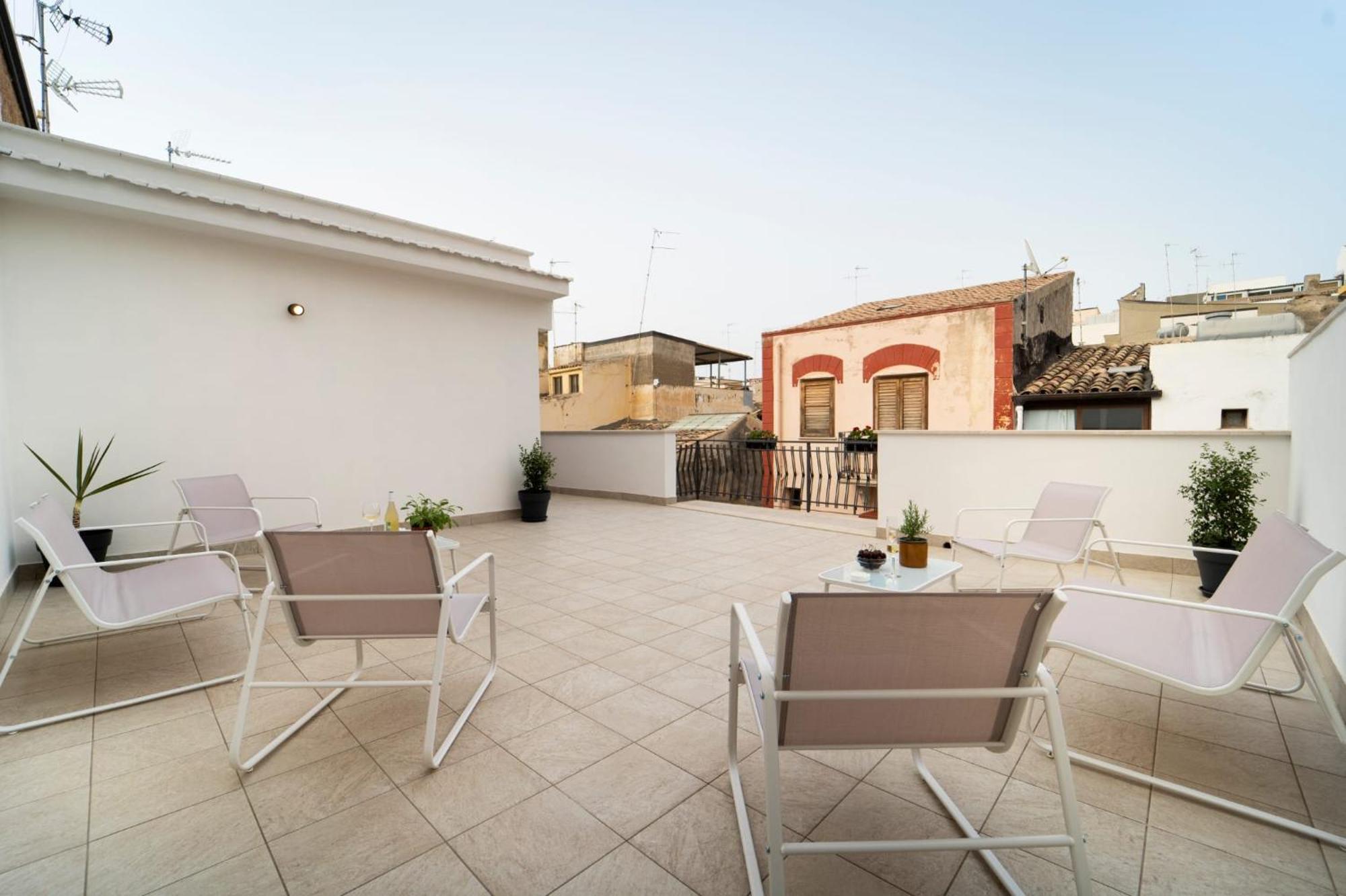 Mameri Central Rooms Castellammare del Golfo Exterior foto